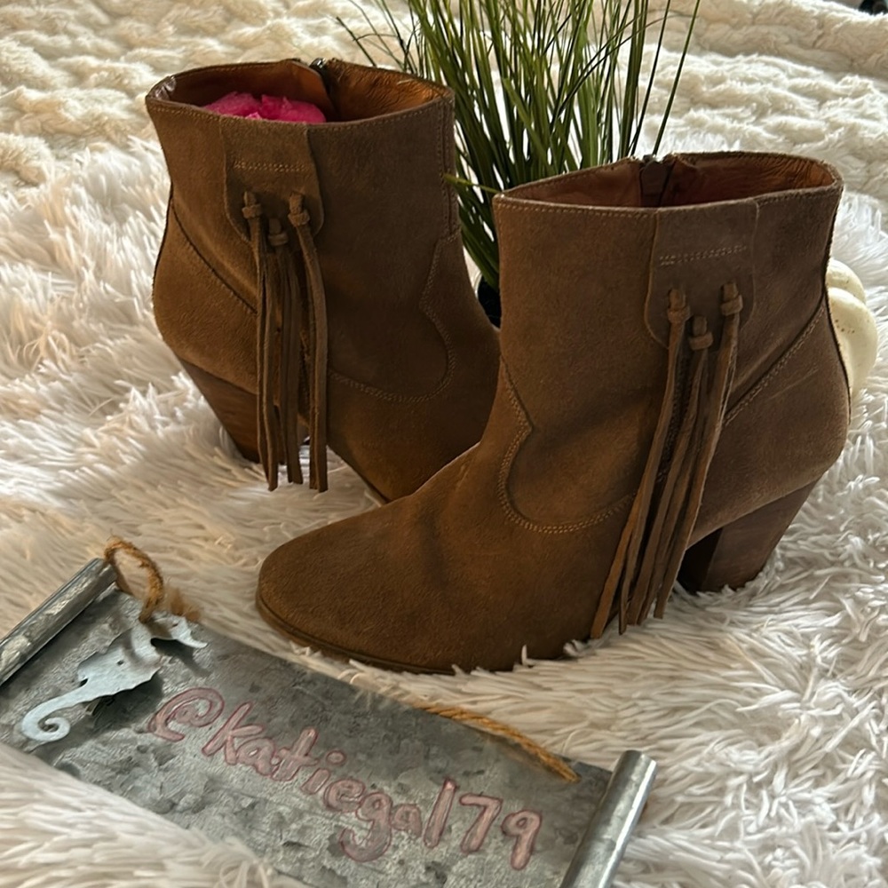 Anthropologie Howsty Marci Fringe ankle boots sz 40 brown tan/suede tassel